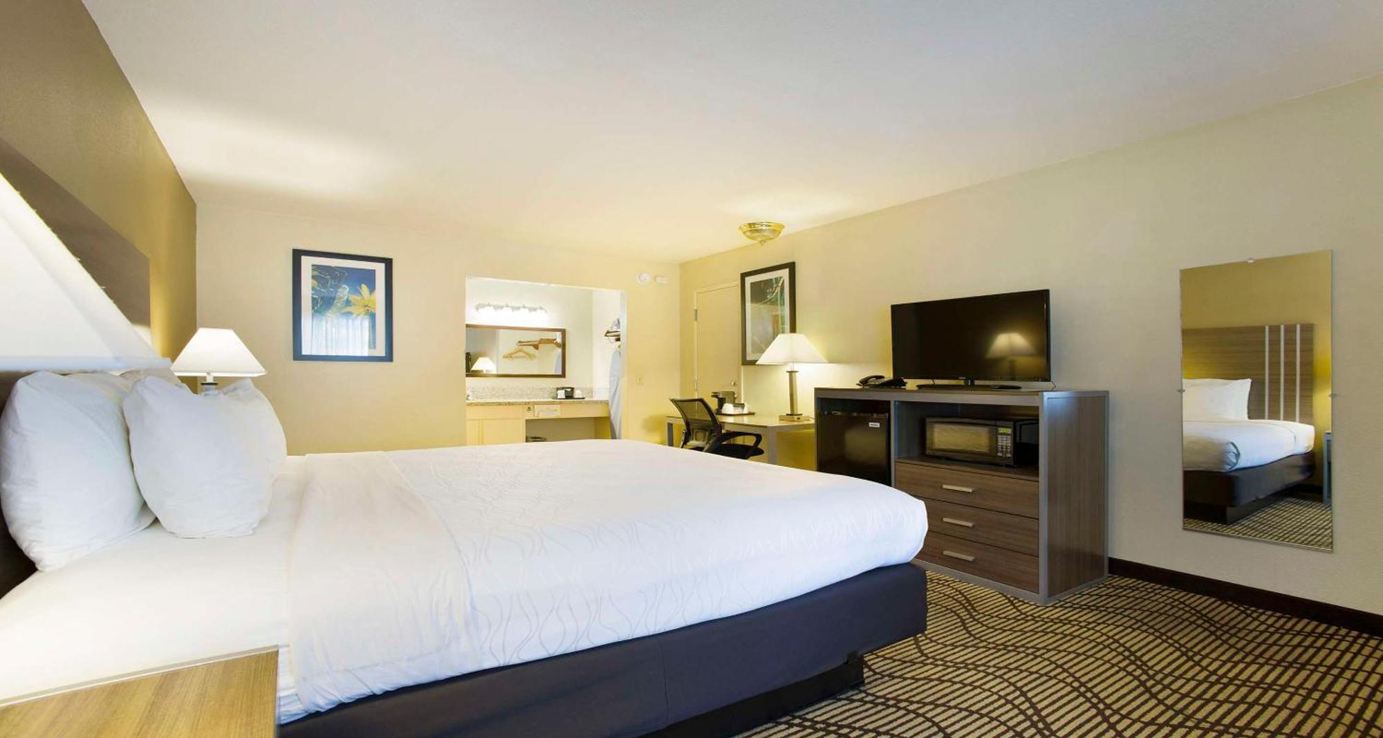 Surestay Plus Hotel By Best Western Sacramento North Экстерьер фото