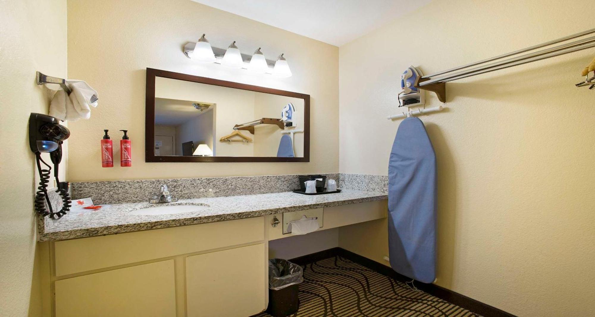 Surestay Plus Hotel By Best Western Sacramento North Экстерьер фото