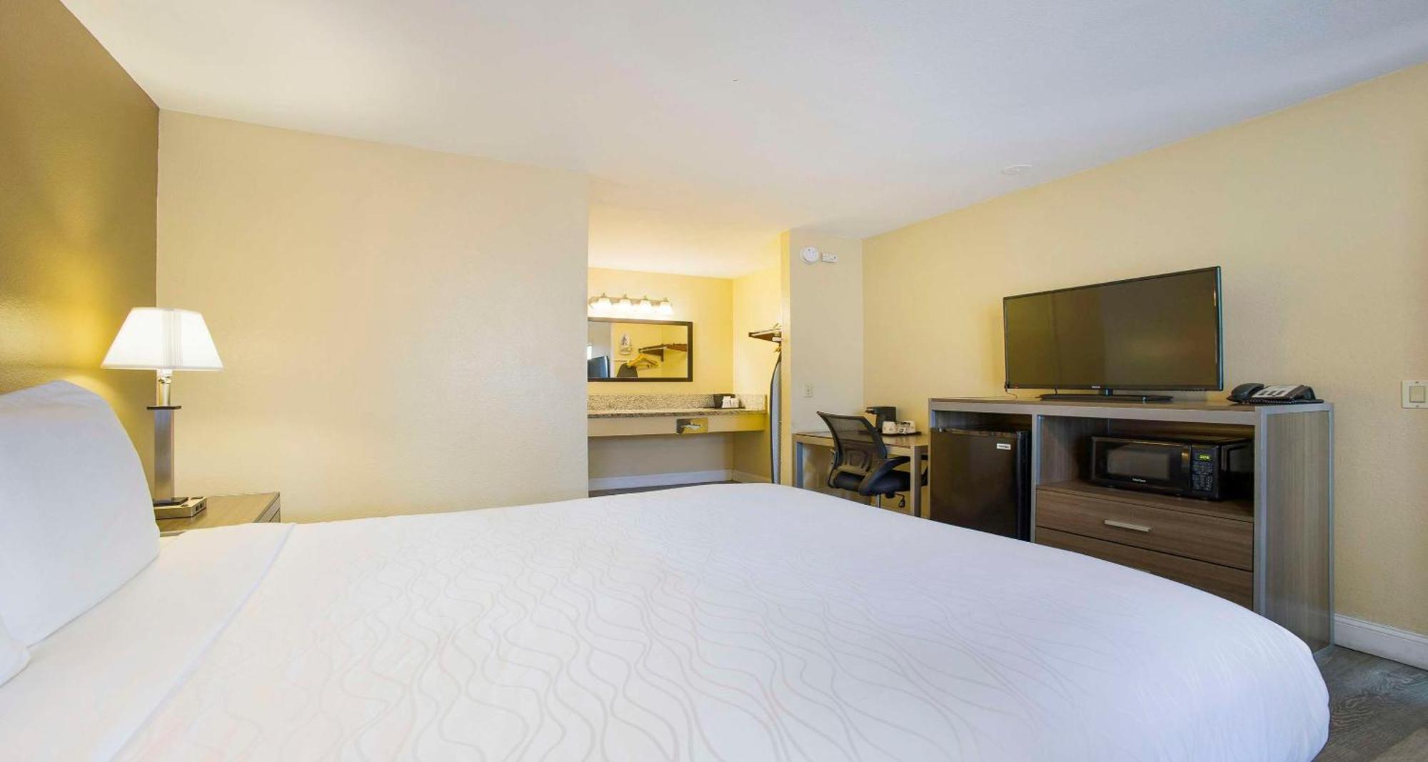 Surestay Plus Hotel By Best Western Sacramento North Экстерьер фото